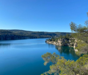 Villa au bord du Lac d'Esparron-de-Verdon